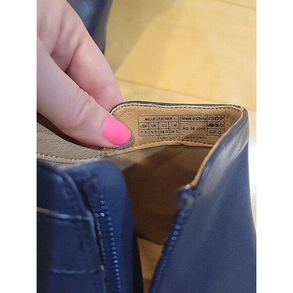 New Vionic Millie Leather Ankle Boots US 7.5 Navy Buckle Zip Low Heel Orthotic - Picture 9 of 9